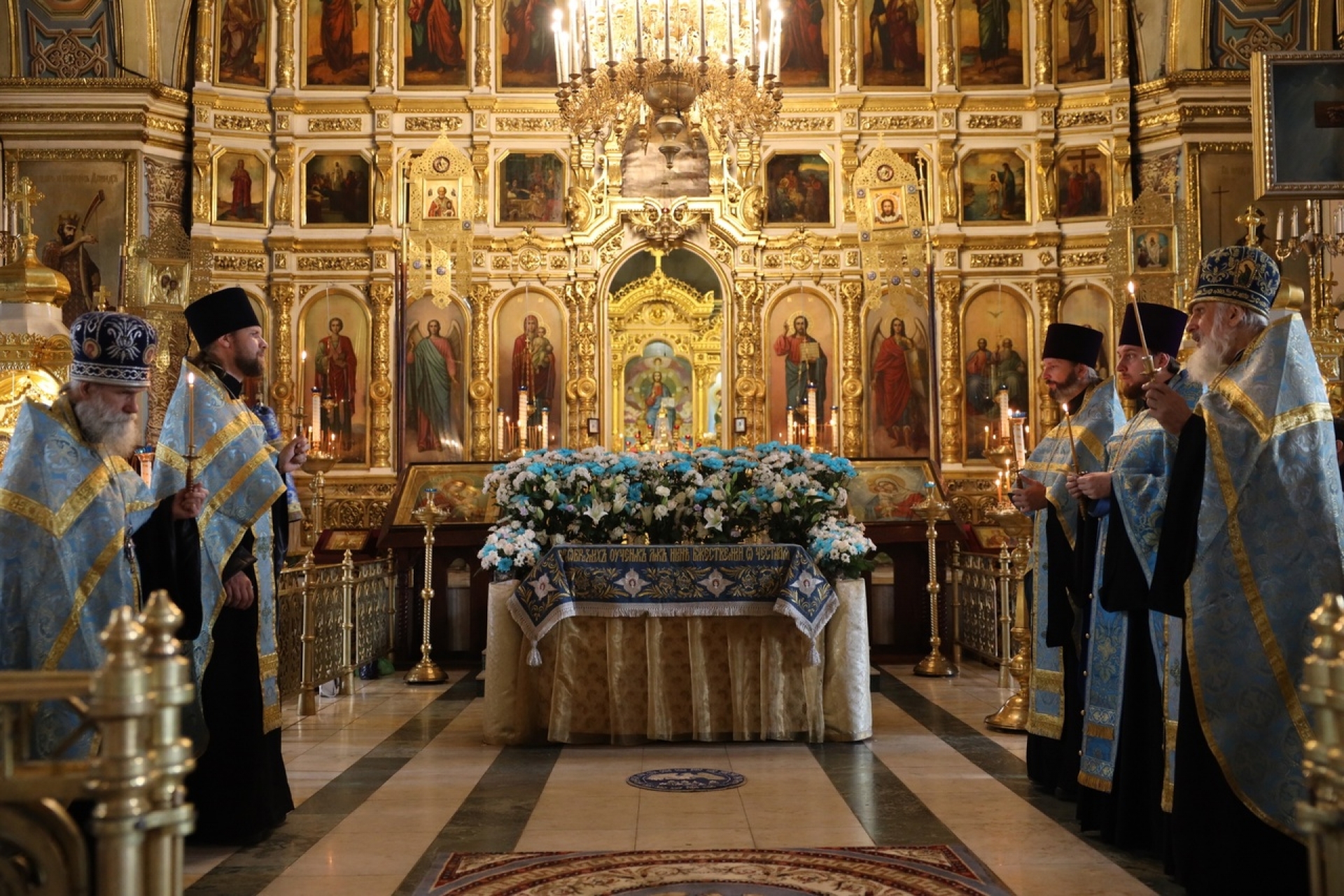 Служба в храмах в пандемию