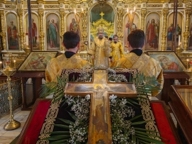 В канун Недели 14-й по Пятидесятнице епископ Леонтий совершил всенощное бдение в Казанском соборе