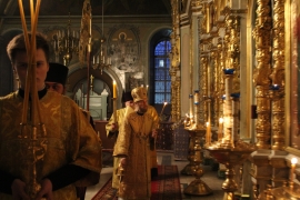 Епископ Леонтий совершил всенощное бдение в Казанском соборе