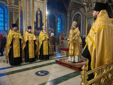 В канун Недели 37-й по Пятидесятнице епископ Леонтий совершил всенощное бдение в Казанском соборе