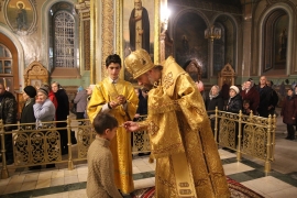 Епископ Леонтий совершил всенощное бдение в Казанском соборе