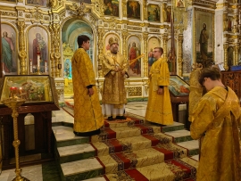 В канун Недели 15-й по Пятидесятнице епископ Леонтий совершил всенощное бдение в Казанском соборе