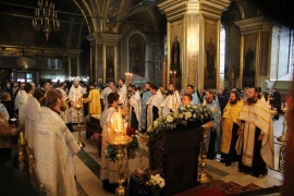 Простились с дорогим батюшкой